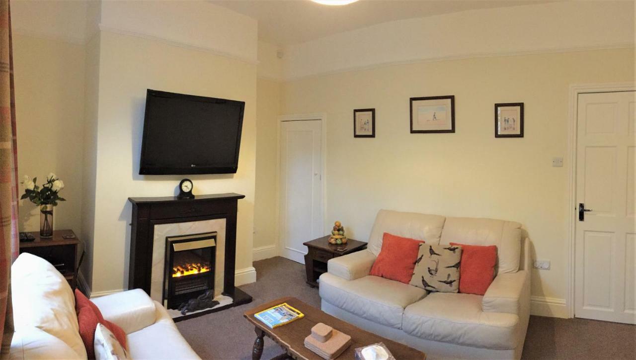 Browns Holiday Cottage Filey Eksteriør bilde